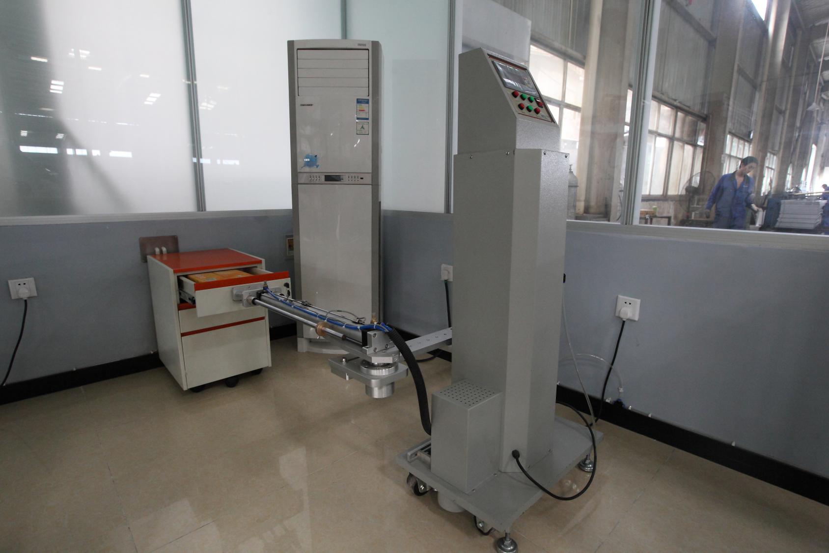 辦公家具疲勞試驗重要嗎？辦公家具疲勞試驗試驗?zāi)男┓矫妫?></div>
                                <div   id=